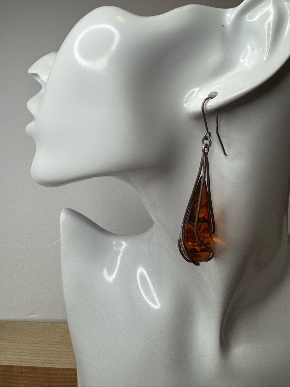 Beautiful Bakelite? tear drop earrings preowned sterling